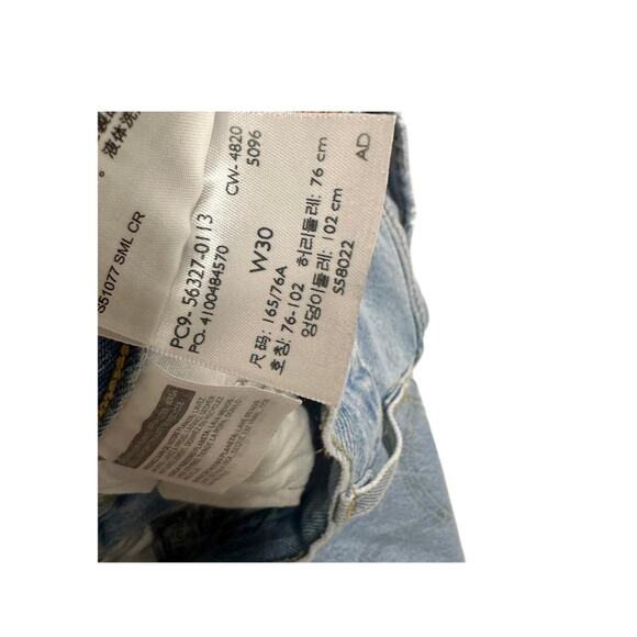 Women’s Levi’s 501 Denim Shorts Waist 30 - Picture 4 of 4